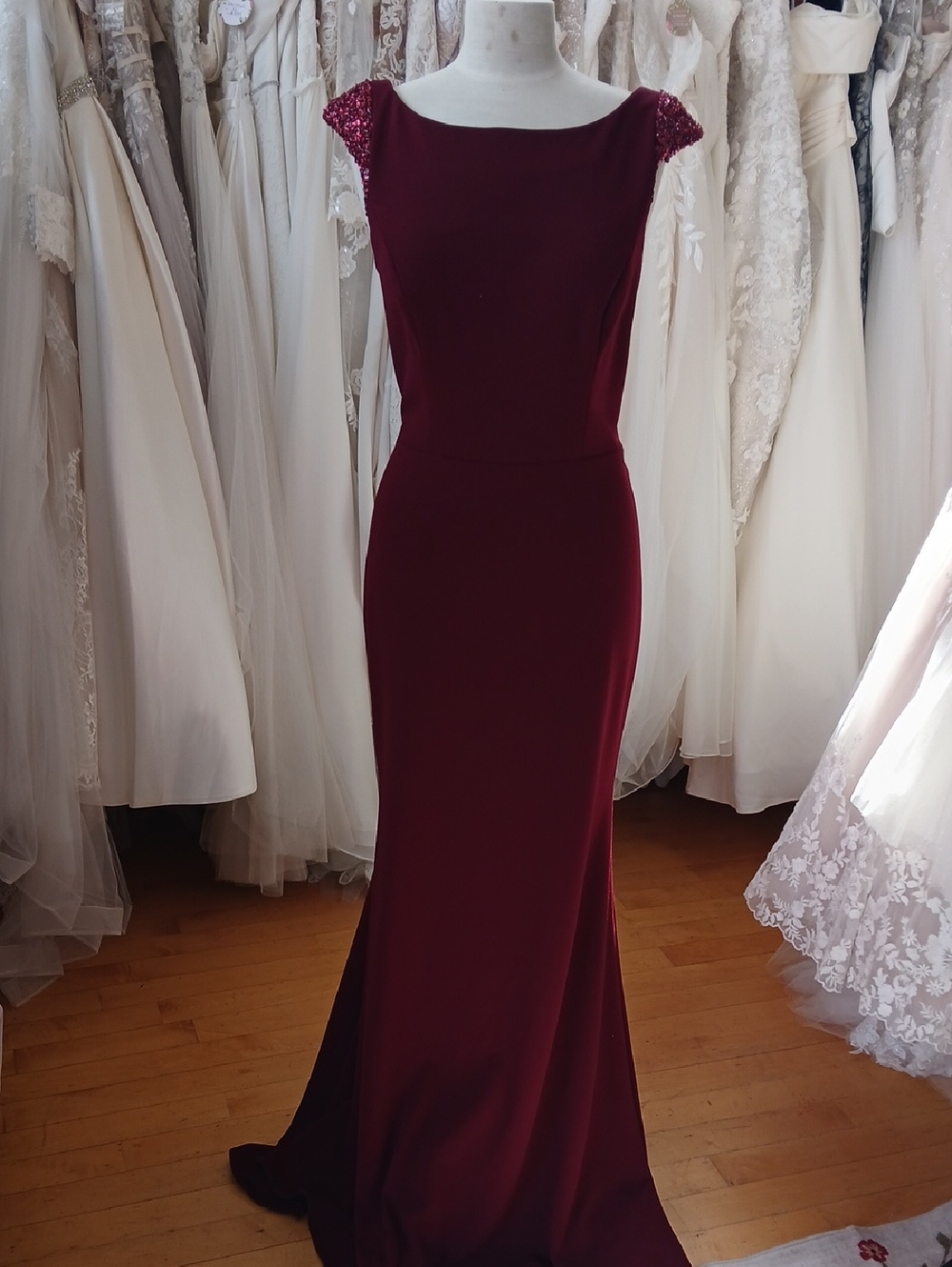 Elegant Burgundy Evening Gown with Cap Sleeves